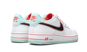 Air Force 1 '07 LV8 GS "White / Atomic Pink" DD7709 100