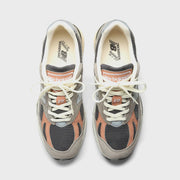 New Balance Made in UK 991v2 - Dove / Alloy / Silver