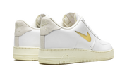 Air Force 1 Low Jewel "White/Pale Vanilla" DC8894 100